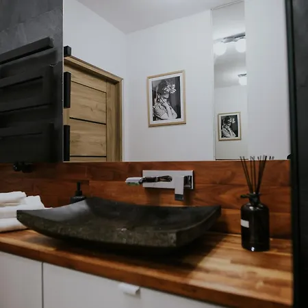 Dwupoziomowy Butikowy Zmigrodzka, Free Parking, Self Check-in