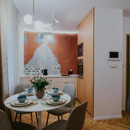 Апартаменты Dwupoziomowy Butikowy Zmigrodzka, Free Parking, Self Check-in *