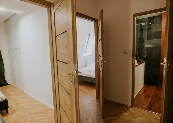 Appartement Dwupoziomowy Butikowy żmigrodzka, Free Parking, Self Check-in Poznań