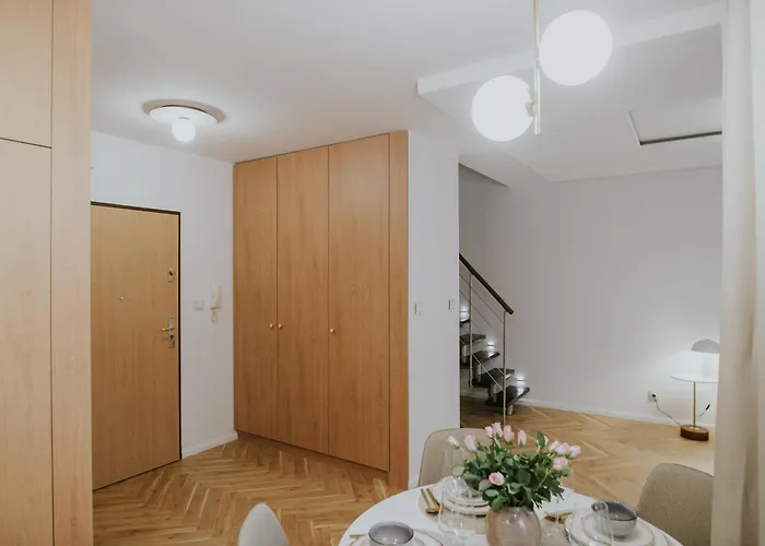 Appartement Dwupoziomowy Butikowy żmigrodzka, Free Parking, Self Check-in