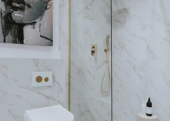 Dwupoziomowy Butikowy żmigrodzka, Free Parking, Self Check-in Poznań