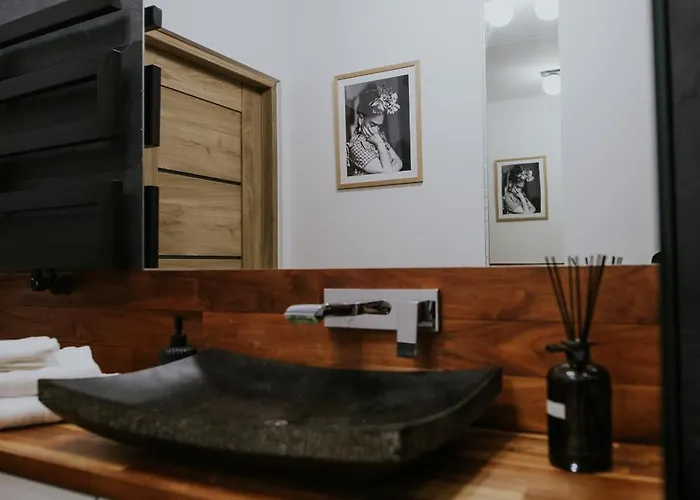 Dwupoziomowy Butikowy Zmigrodzka, Free Parking, Self Check-in